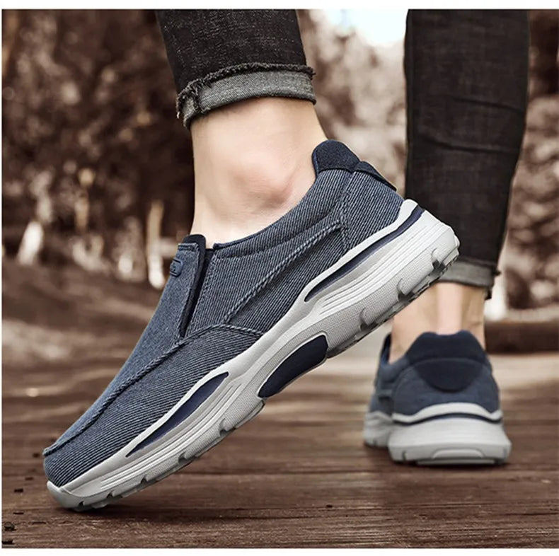 New Men Canvas Shoes Fashion Men's Casual Shoes Light Non-slip Loafer Washed Denim Flat shoes Outdoor Sneakers Vulcanized Shoes