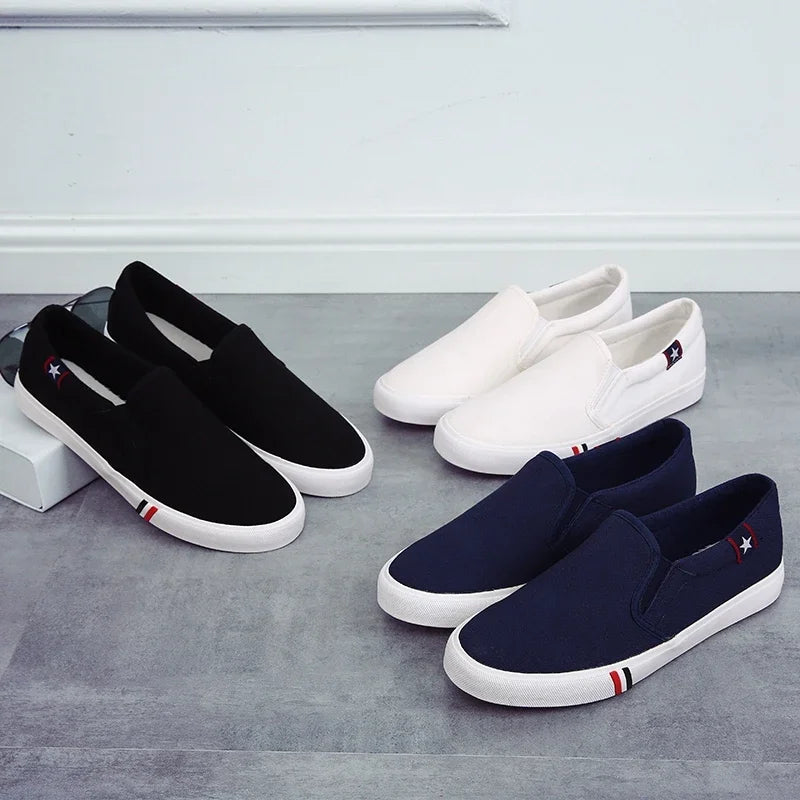 Men's Classic Canvas Shoes Casual Slip on Loafers Fashion Vulcanized Flat Shoes Non Slip Walking Skateboard Shoes Zapatillas